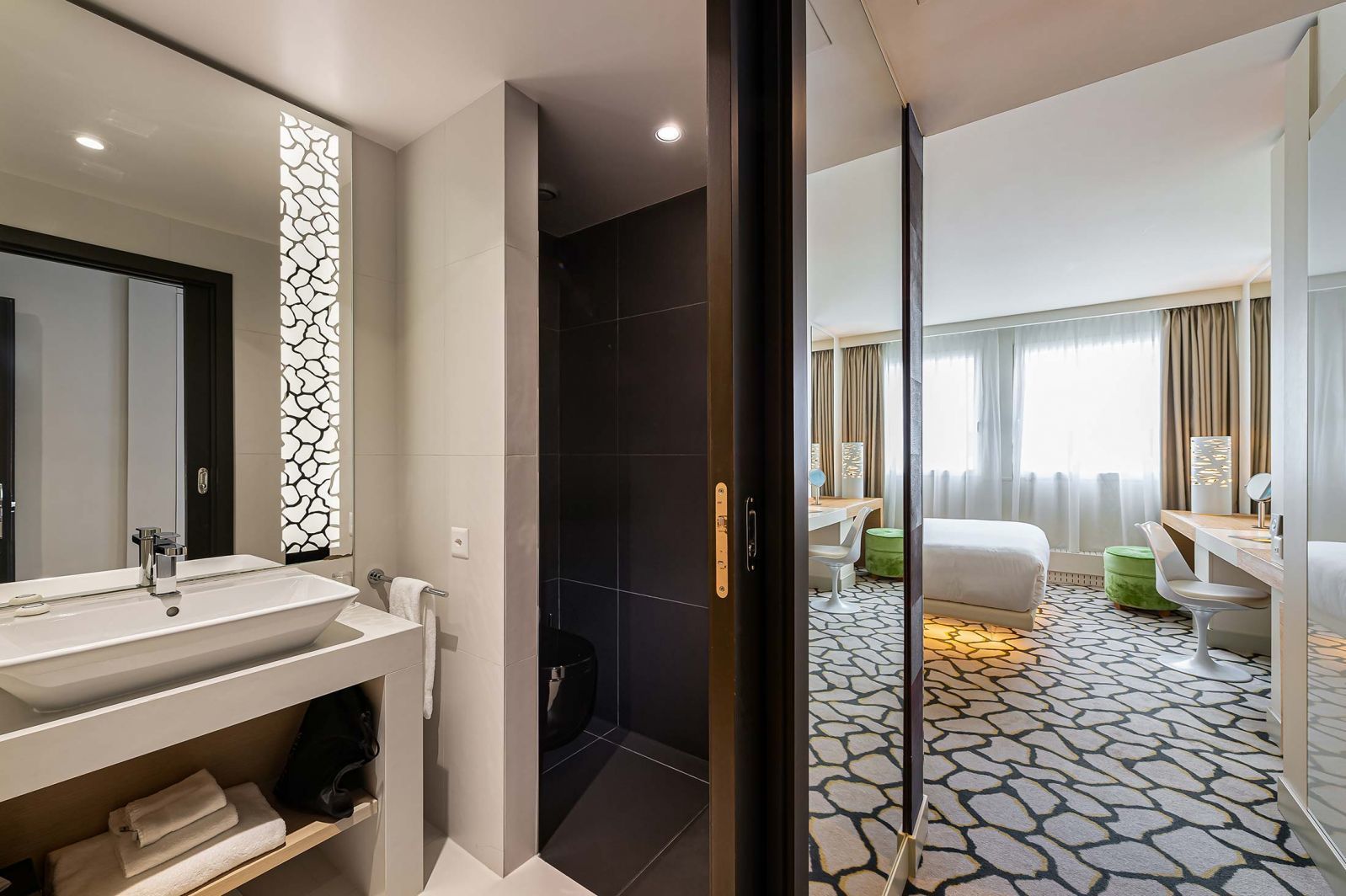 Hotel N'vY - Standard-Zimmer