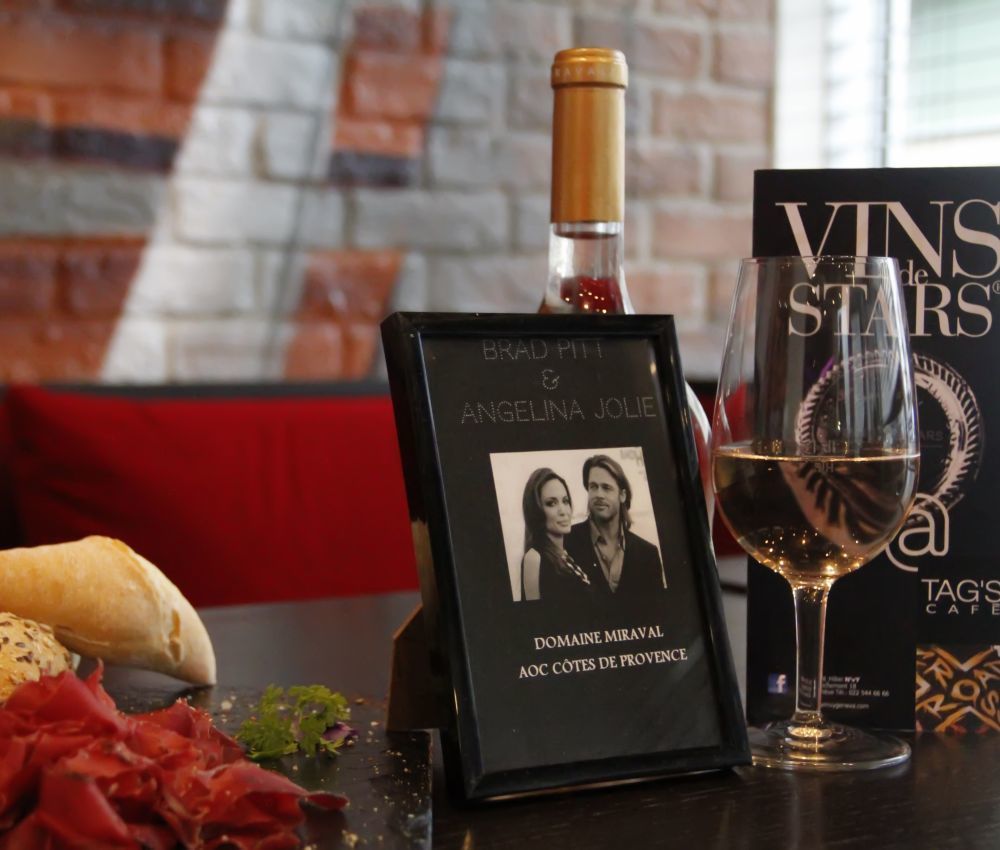 Hotel N'vY Geneva Urban Style Hotel Geneva Tag's Café